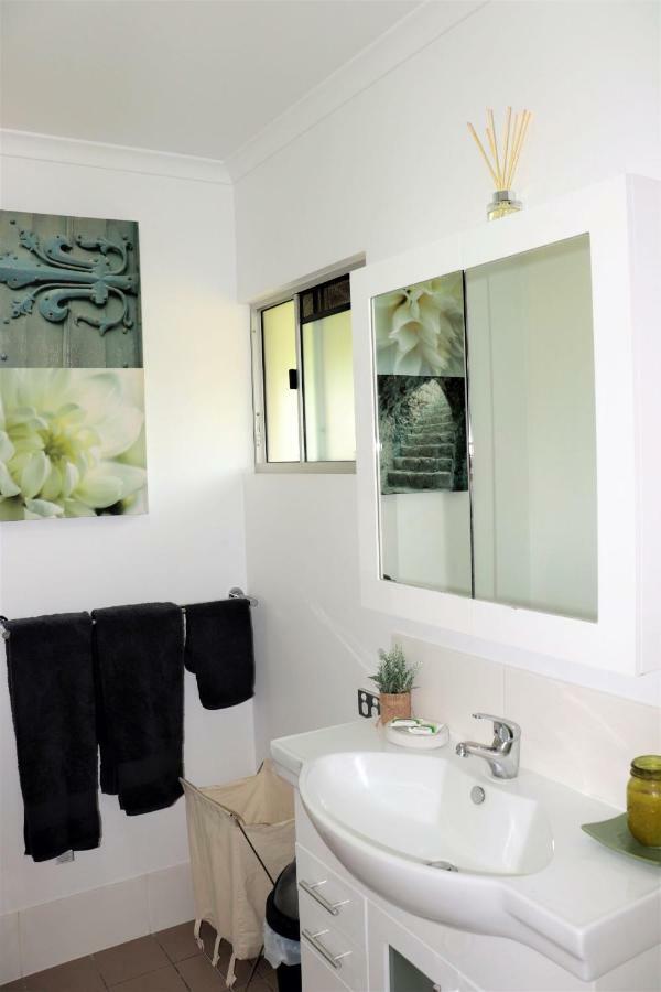 Watersons At Airlie Central Apartments Airlie Beach Exterior foto